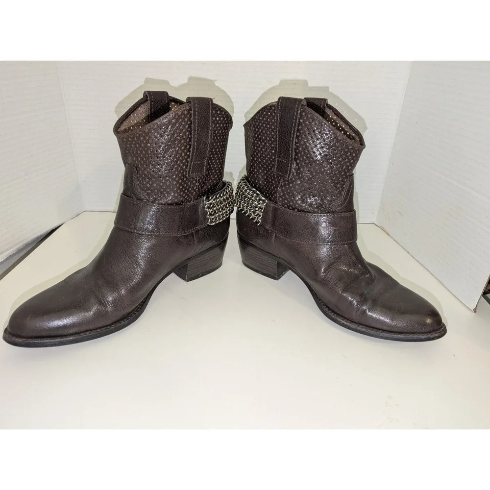 BCBG Women's Leather Brown‎ Western Boots with Buckle and Chain Detail Size 6.5B